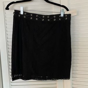Lace skirt with funky detail at waist